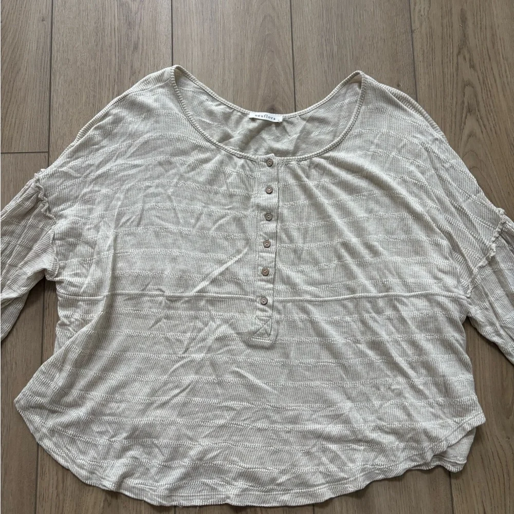 Neuflora Button-Up Long Sleeve Top - Picture 1 of 4